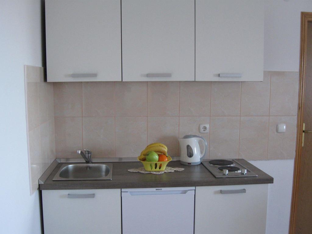 Apartments Dale Smoljanac Chambre photo